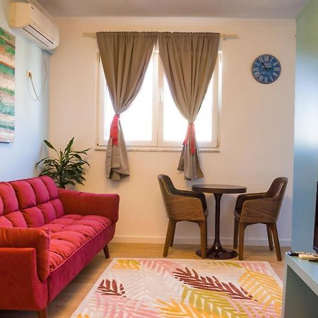 Bright Apartment Close To City Center Tirana Esterno foto