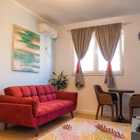 Bright Apartment Close To City Center Tirana Esterno foto