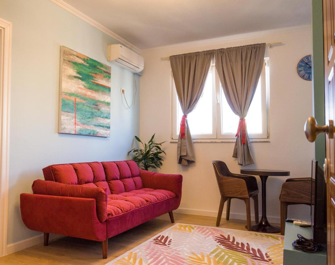 Bright Apartment Close To City Center Tirana Esterno foto