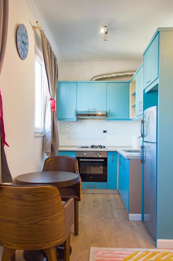 Bright Apartment Close To City Center Tirana Esterno foto